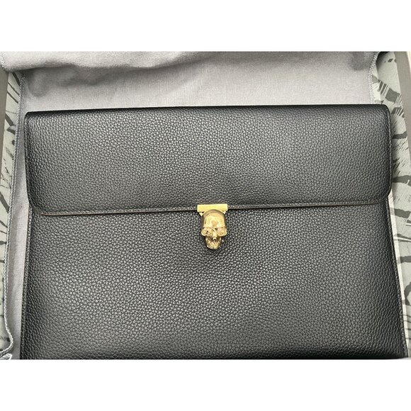Alexander McQueen Leather Skull Clutch - Picture 8 of 8